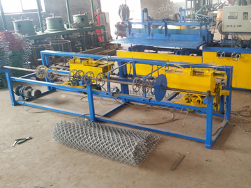 全自動勾花網(wǎng)機(jī)